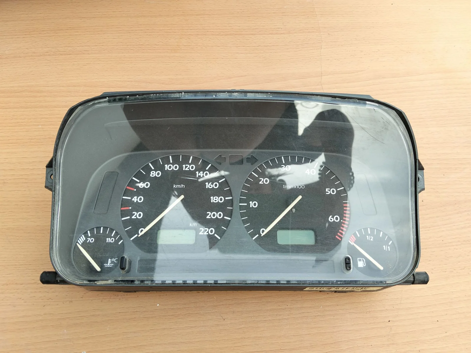 Foto de CUADRO INSTRUMENTOS VOLKSWAGEN GOLF III (1H1)(11.1991) referencia 354001002