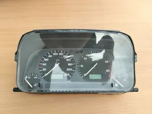 Foto de CUADRO INSTRUMENTOS VOLKSWAGEN GOLF III (1H1)(11.1991) referencia 354001002