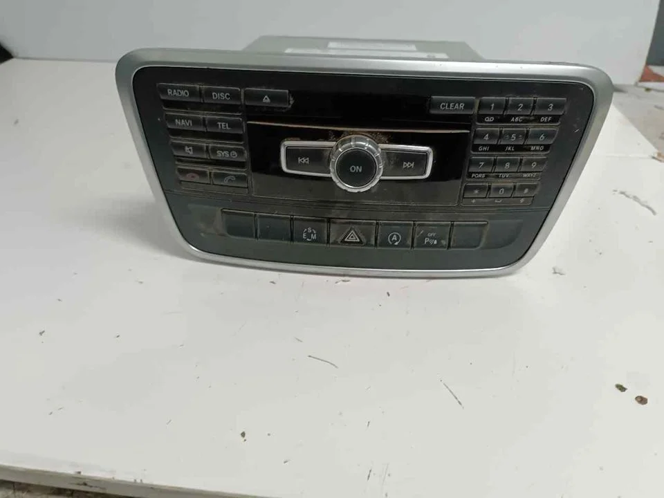Foto de SISTEMA AUDIO / RADIO CD MERCEDES-BENZ CLASE GLA (BM 156) 2.1 CDI CAT (136 CV / 100 KW) referencia A2469008214
