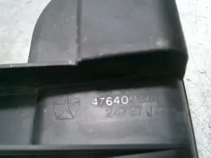 Foto de DEPOSITO ACEITE CHRYSLER STRATUS JX CABRIO 2.5 CAT (163 CV / 120 KW) referencia 47640927A foto 4