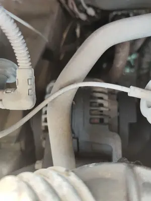 Foto de ALTERNADOR OPEL VECTRA B BERLINA 2.0 DTI (101 CV / 74 KW)