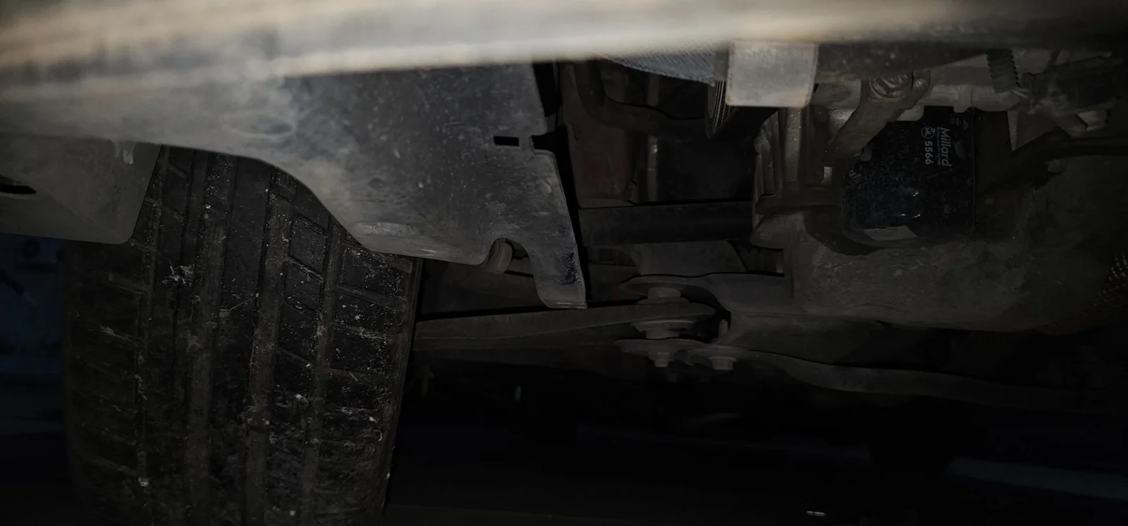 Foto de MANGUETA DELANTERA DERECHA CITROEN C4 CACTUS 1.2 12V VTi (82 CV / 60 KW) referencia 364690