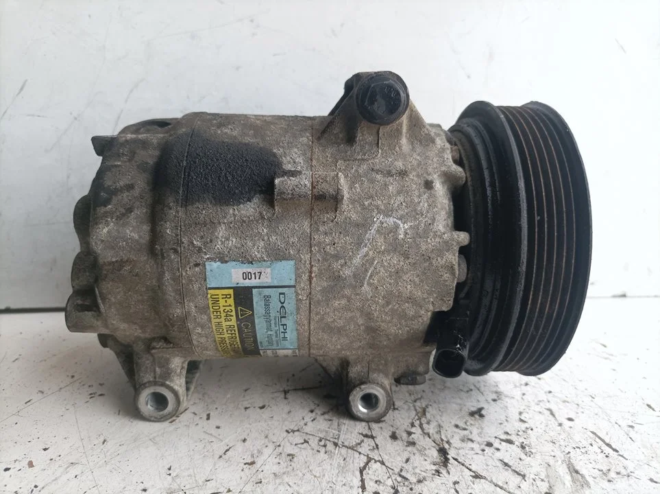 Foto de COMPRESOR AIRE ACONDICIONADO RENAULT MEGANE II CLASSIC BERLINA referencia 8200316164