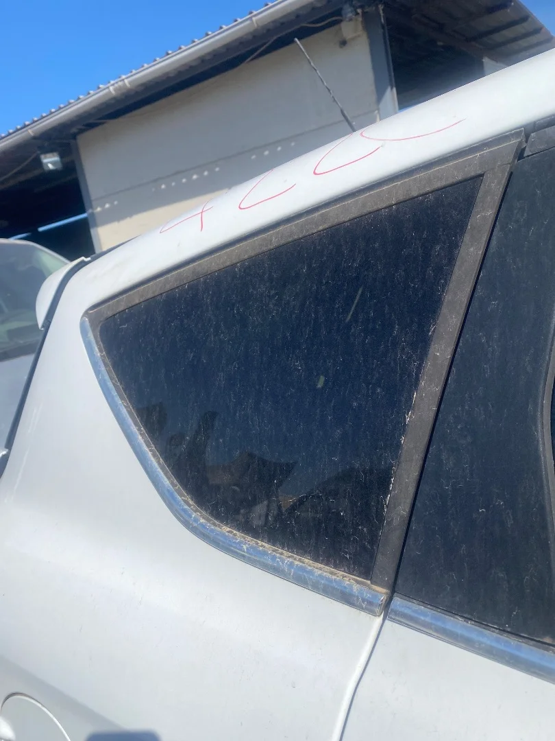 Foto de LUNA CUSTODIA TRASERA DERECHA FORD KUGA (CBV) 2.0 TDCi CAT (136 CV / 100 KW)