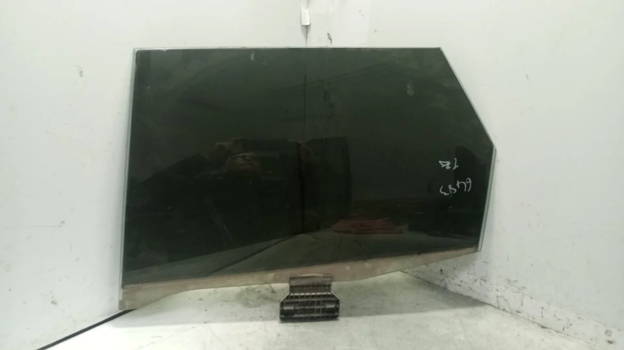 Foto de LUNA TRASERA IZQUIERDA AUDI A4 AVANT (8E) 3.0 V6 24V TDI (233 CV / 171 KW) referencia 8E9845025