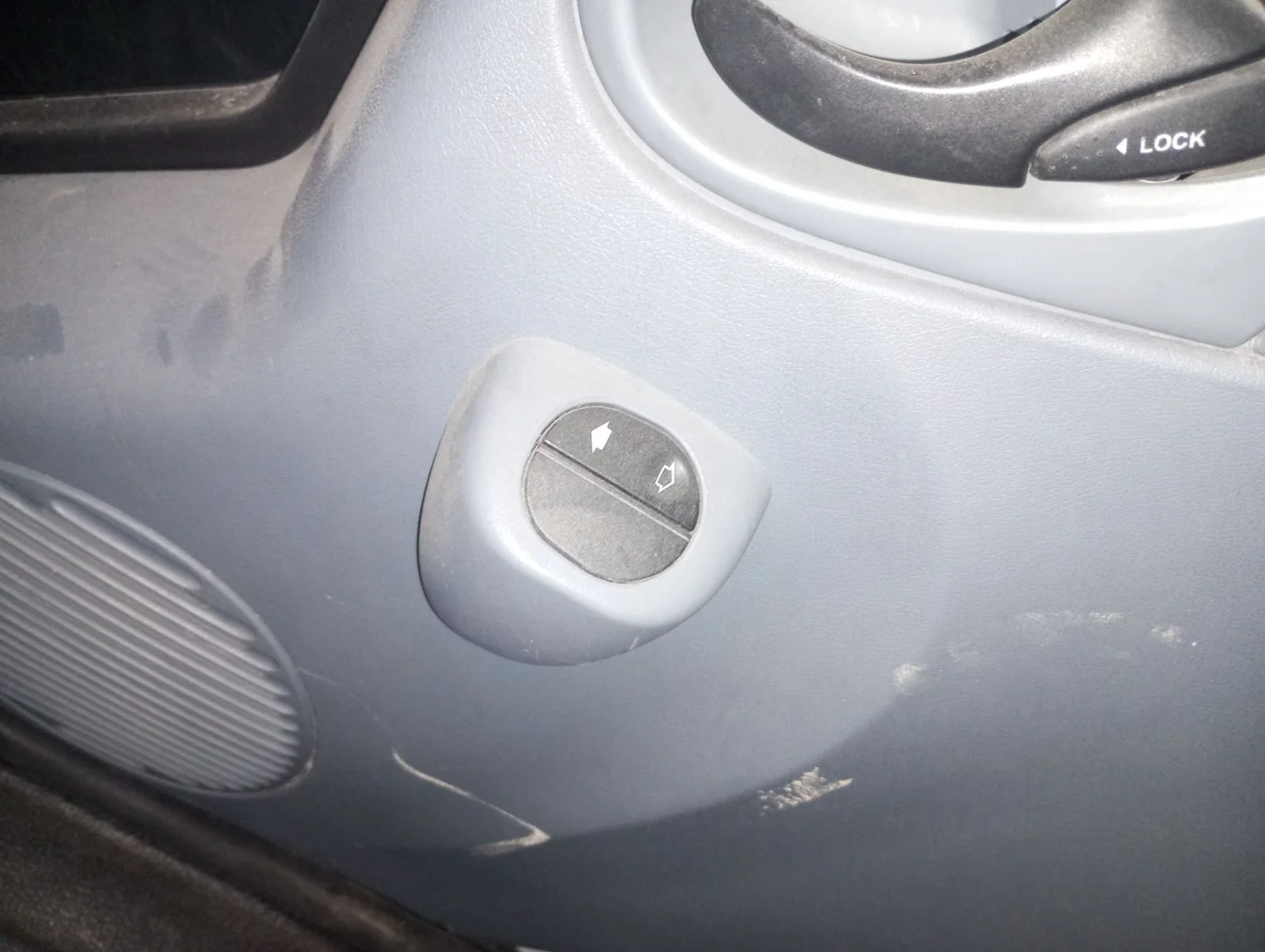 Foto de MANDO ELEVALUNAS DELANTERO DERECHO FORD TRANSIT COMBI (TT9) 2.2 TDCi CAT (116 CV / 85 KW)