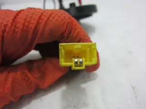 Foto de ANILLO AIRBAG VOLKSWAGEN POLO III (6N1) 1.9 Diesel (64 CV / 47 KW) referencia 1H0959653E foto 2