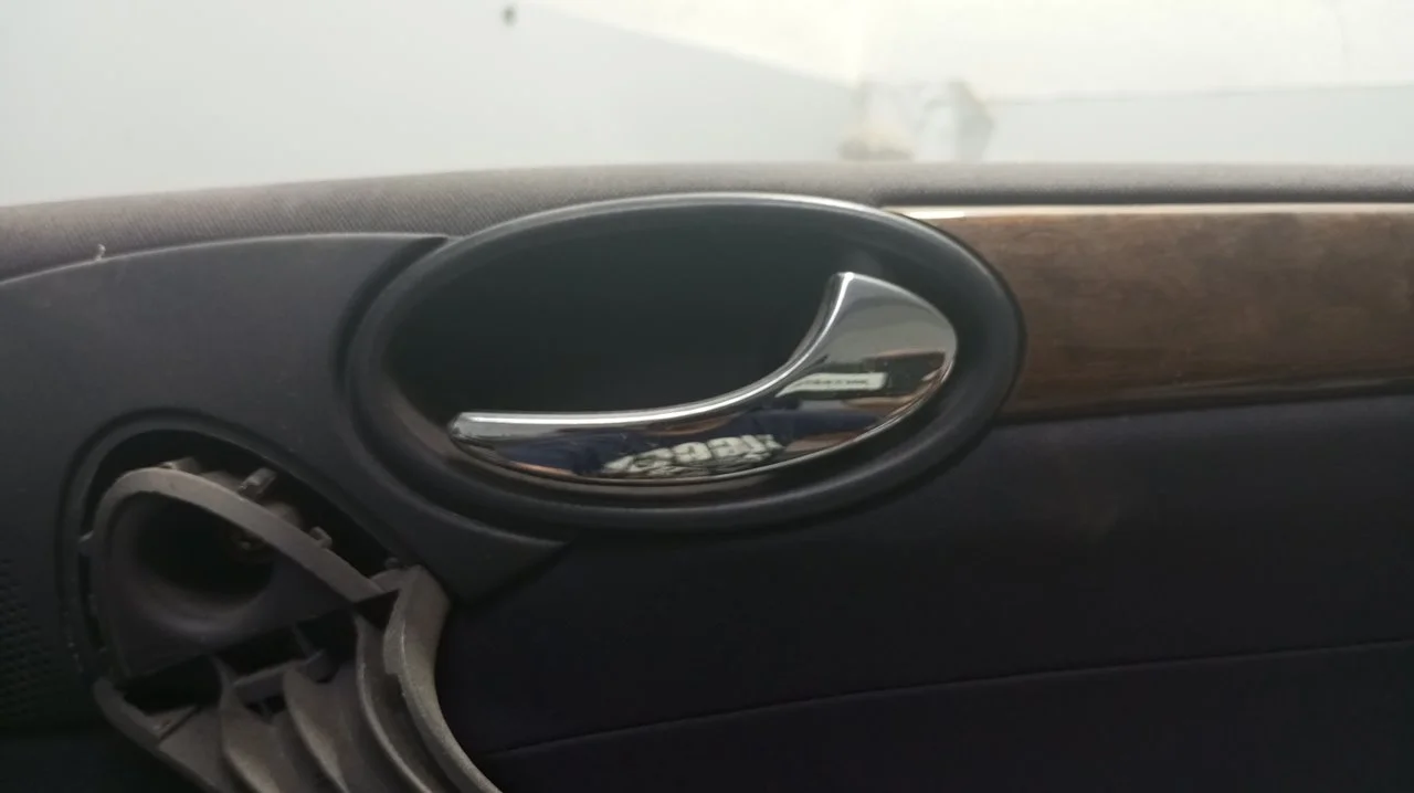 Foto de MANETA INTERIOR DELANTERA DERECHA MERCEDES-BENZ CLASE A (BM 168) 1.6 CAT (102 CV / 75 KW) referencia 1687600261