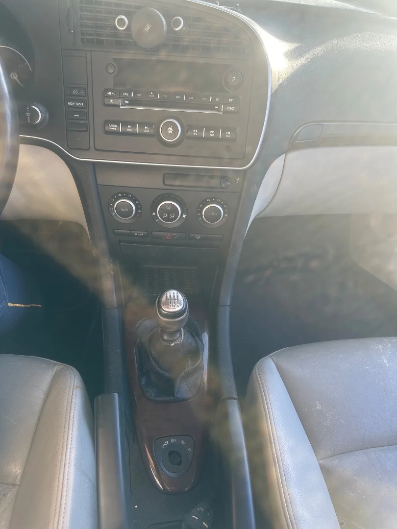 Foto de CONSOLA CENTRAL SAAB 9-3 BERLINA 1.9 TiD CAT (150 CV / 110 KW) referencia 12790311