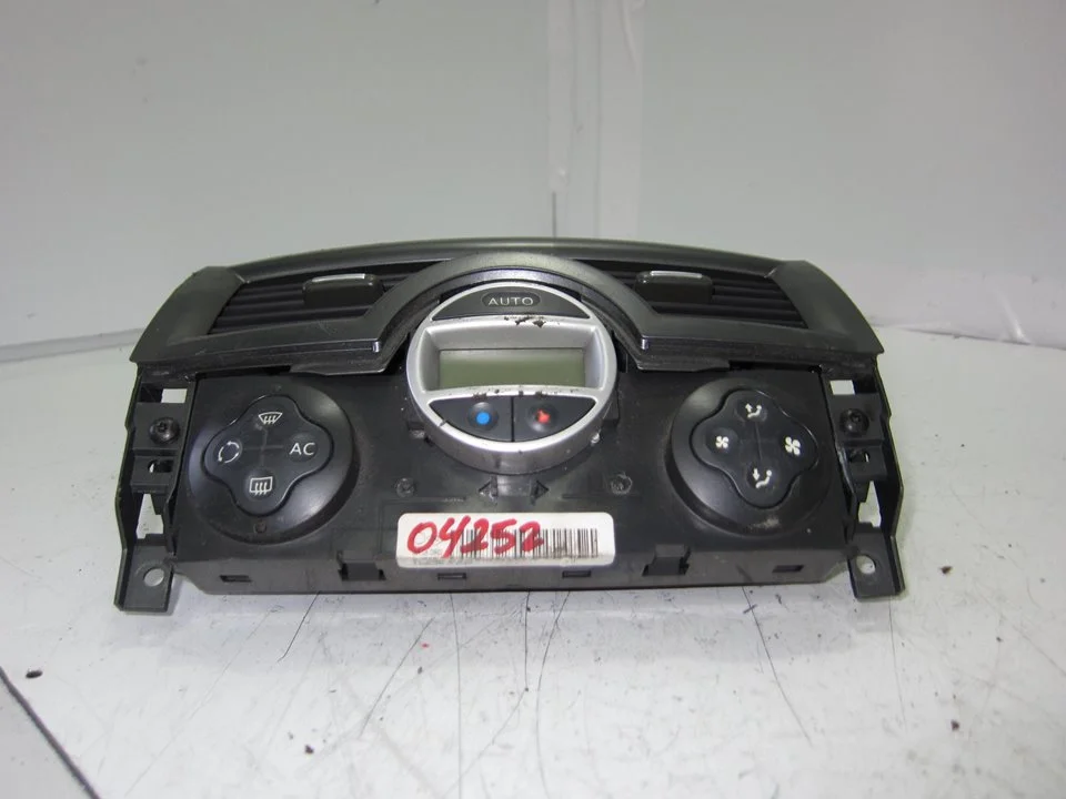 Foto de MANDO CALEFACCION / AIRE ACONDICIONADO PEUGEOT BOXER (230) FURGÓN BAT.2850MM () 2.5 Diesel CAT (86 CV / 63 KW) referencia 8200413906