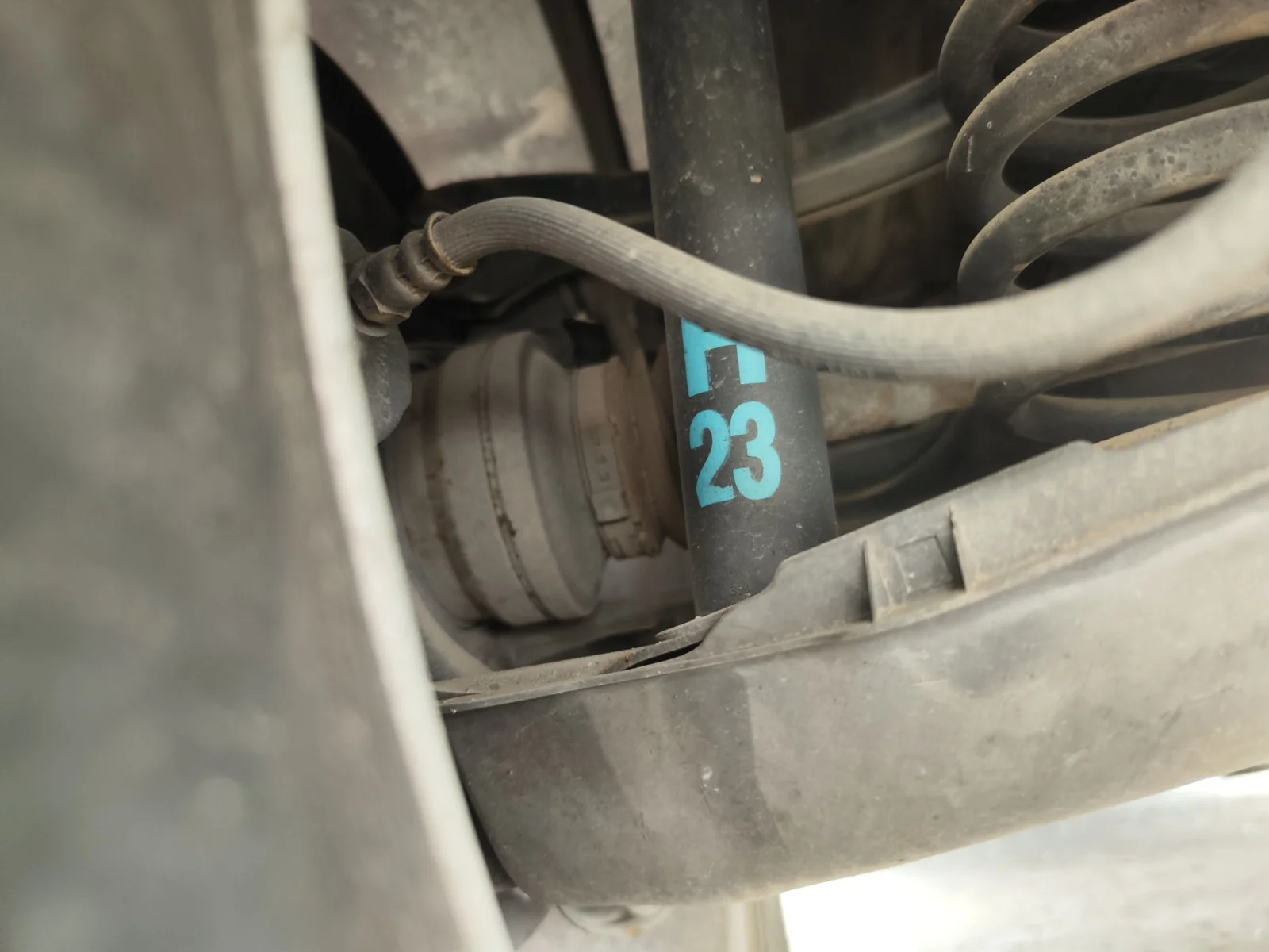 Foto de BRAZO SUSPENSION TRASERO IZQUIERDO MERCEDES-BENZ CLASE C (BM 203) BERLINA 3.0 CDI CAT (224 CV / 165 KW)