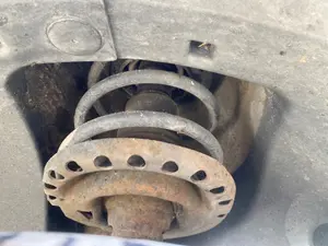 Foto de AMORTIGUADOR DELANTERO IZQUIERDO RENAULT CLIO III 1.5 dCi Diesel (68 CV / 50 KW)