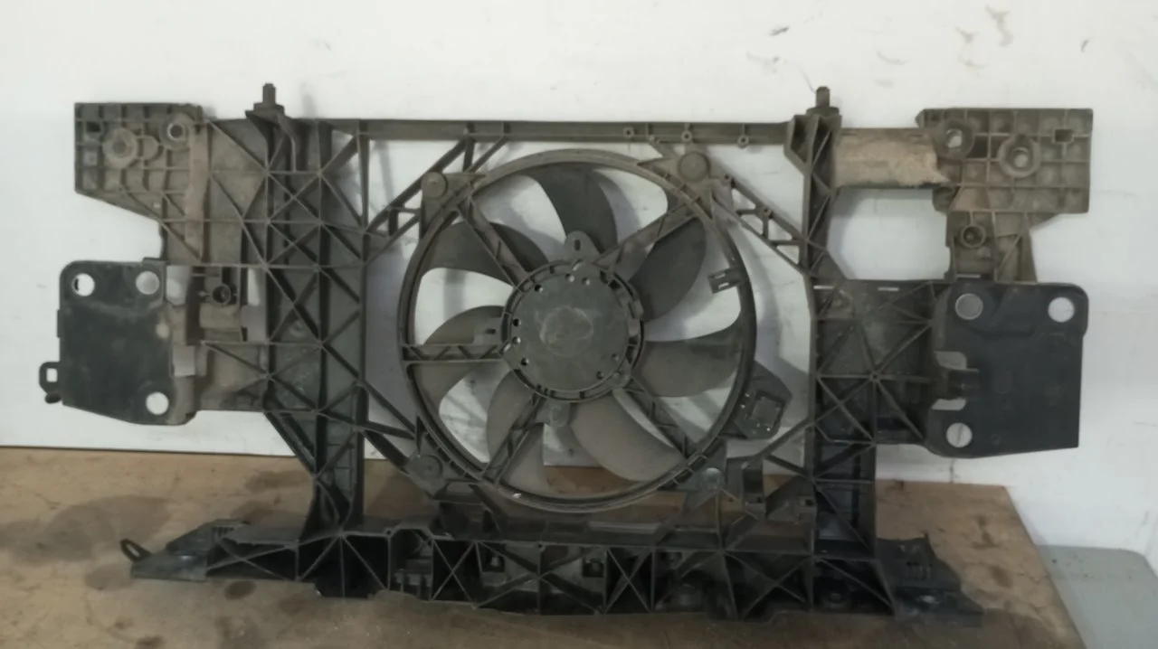 Foto de ELECTROVENTILADOR RENAULT MEGANE III BERLINA 5P 2.0 16V (140 CV / 103 KW) referencia 214810028R