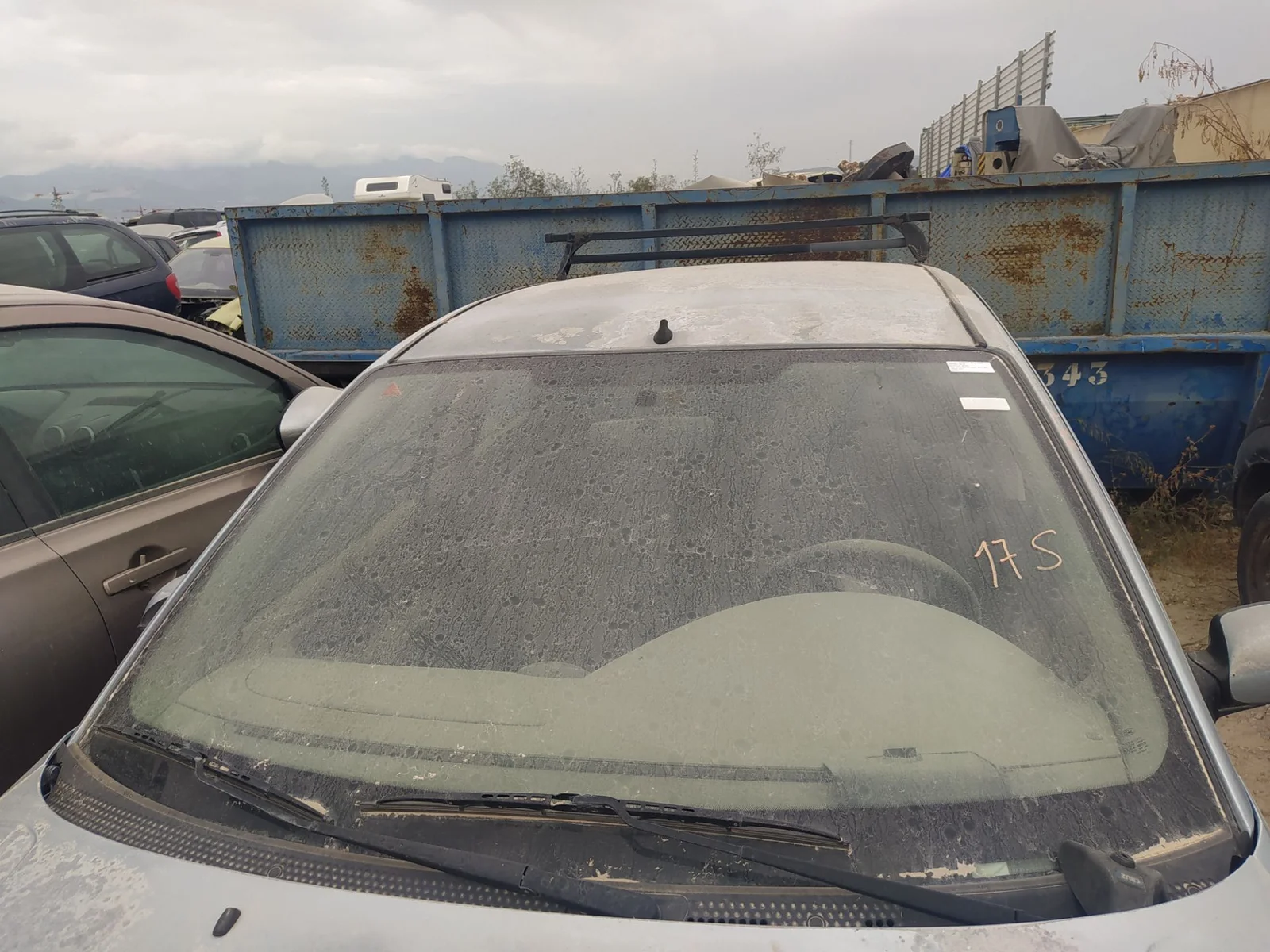 Foto de BRAZO LIMPIA DELANTERO IZQUIERDO FORD FOCUS FAMILIAR (CAK) 1.8 16V CAT (116 CV / 85 KW) referencia 1064744