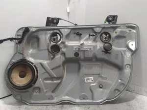 Foto de ELEVALUNAS DELANTERO DERECHO VOLKSWAGEN POLO IV (9N1) 1.4 16V (75 CV / 55 KW) referencia 6Q4837756