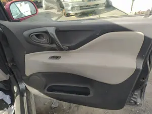 Foto de GUARNECIDO PUERTA DELANTERA DERECHA MITSUBISHI SPACE STAR (DG0) 1.6 CAT (98 CV / 72 KW)