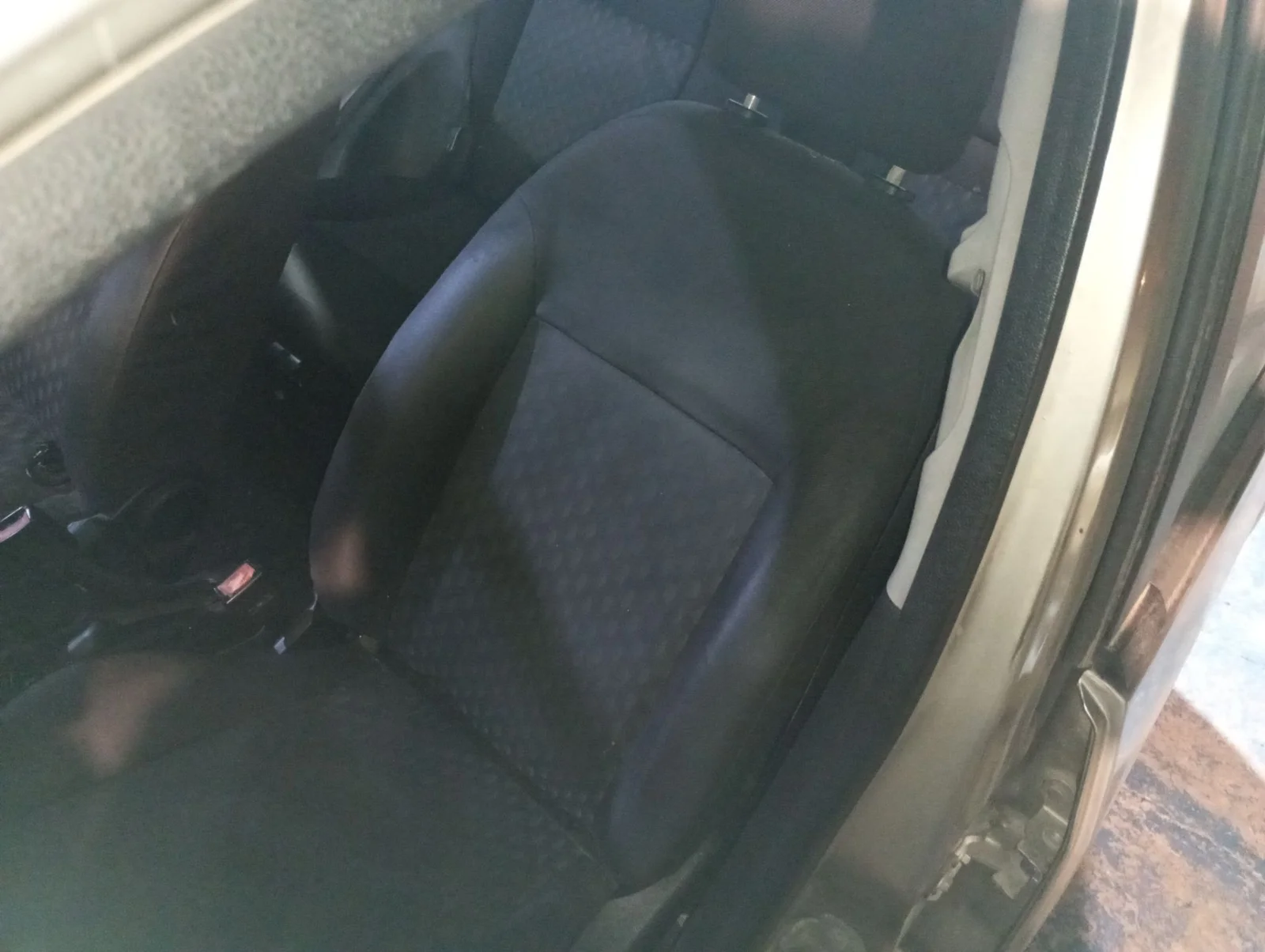 Foto de NO IDENTIFICADO FORD FIESTA (CBK) 1.4 TDCi CAT (68 CV / 50 KW)