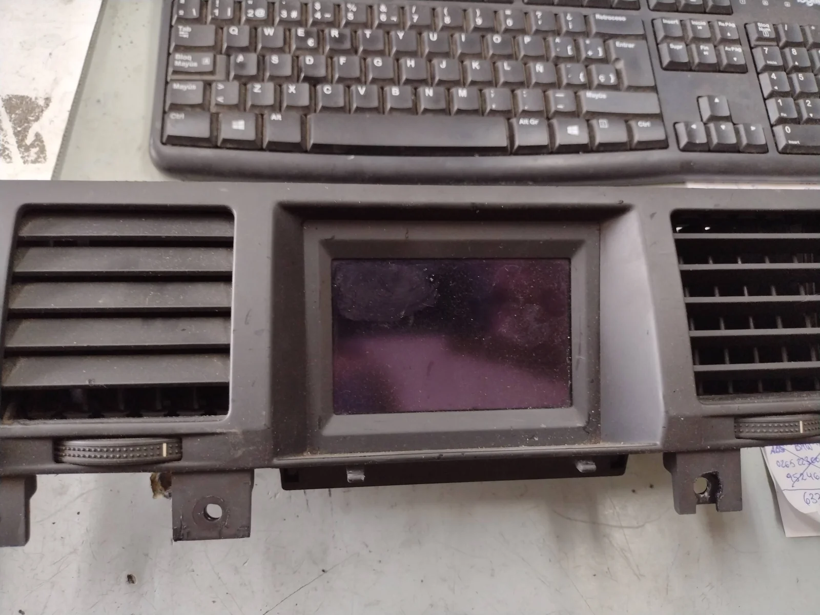 Foto de PANTALLA MULTIFUNCION OPEL VECTRA C BERLINA referencia 342707650