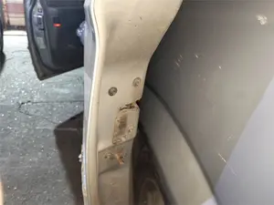 Foto de CERRADURA PUERTA TRASERA IZQUIERDA CHRYSLER VOYAGER (RG)