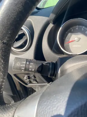 Foto de MANDO MULTIFUNCION NISSAN QASHQAI (J10) 2.0 16V CAT (141 CV / 104 KW)