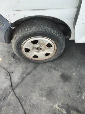 Foto de LLANTA RENAULT KANGOO I (F/KC0) 1.9 dCi Diesel CAT (84 CV / 62 KW) referencia 8200255609