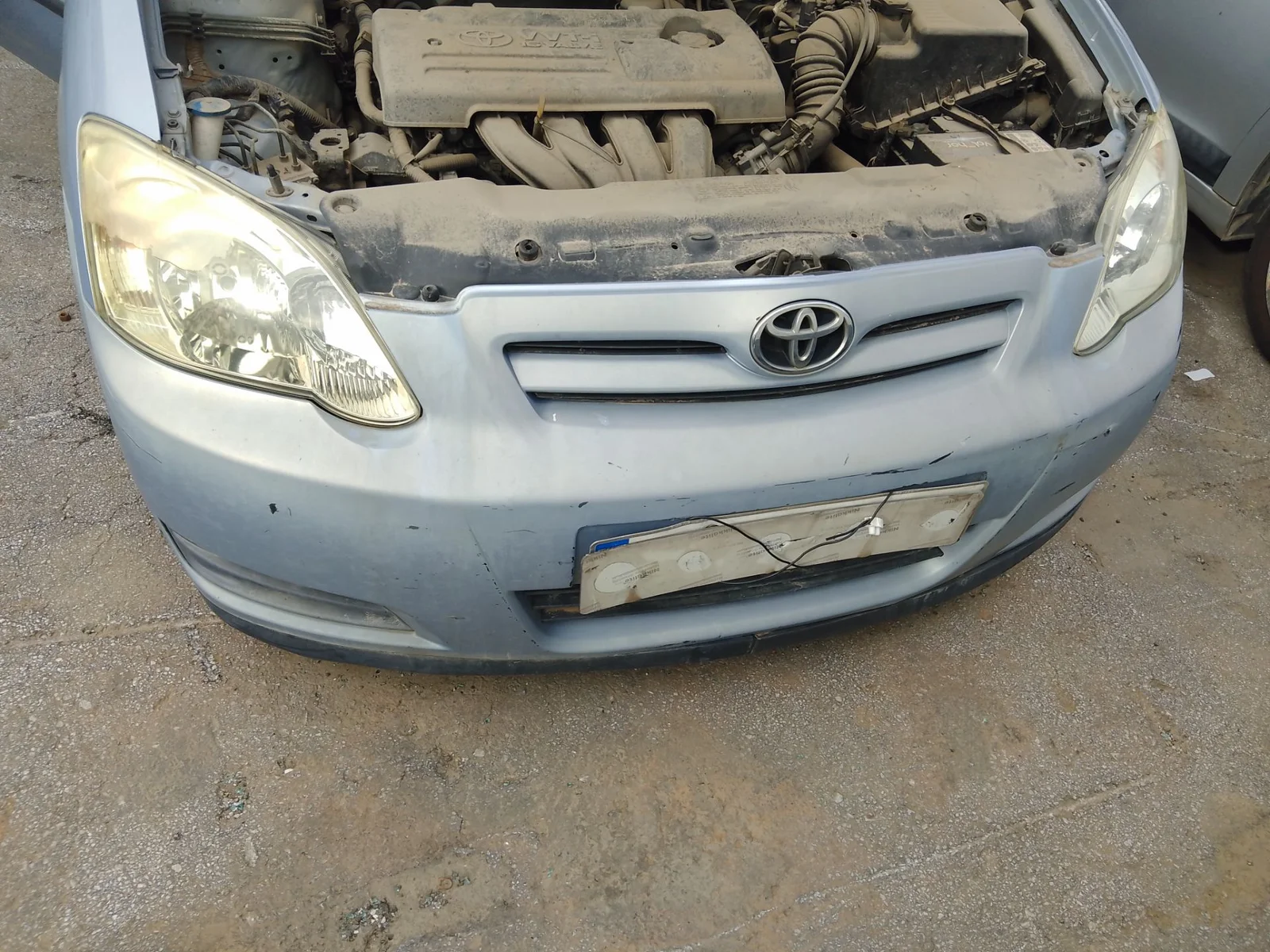 Foto de REFUERZO PARAGOLPES DELANTERO TOYOTA COROLLA (E12) 1.4 16V CAT (97 CV / 71 KW)