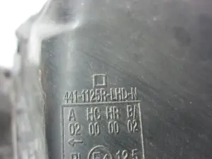Foto de FARO DERECHO VOLKSWAGEN PASSAT BERLINA (3B2) 1.9 TDI (116 CV / 85 KW) referencia 4411125R foto 4