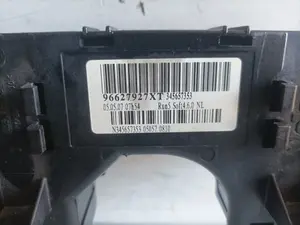 Foto de MANDO MULTIFUNCION CITROEN C4 PICASSO 2.0 HDi FAP CAT (RHR / DW10BTED4) (136 CV / 100 KW) referencia 96627927XT foto 4