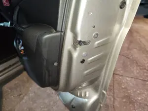 Foto de CERRADURA PUERTA DELANTERA DERECHA PEUGEOT 308 SW 1.6 HDi FAP CAT (9HZ / DV6TED4) (109 CV / 80 KW) referencia 9800616580