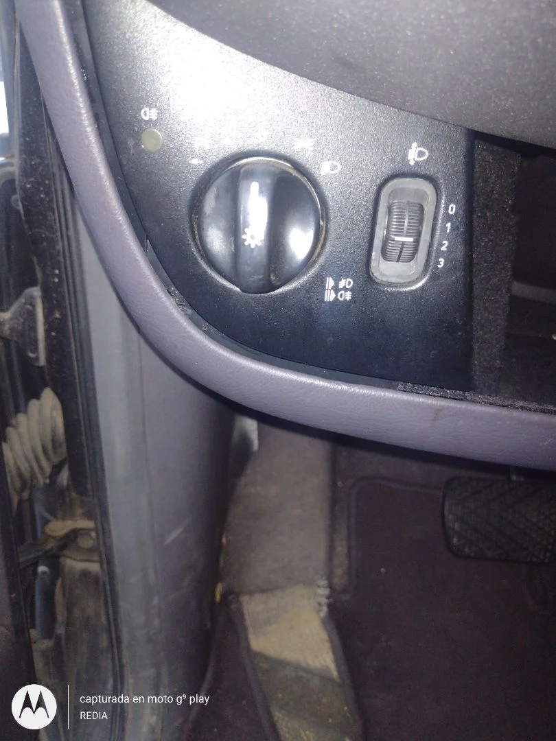 Foto de MANDO LUCES MERCEDES-BENZ CLASE A (BM 168) 1.6 CAT (102 CV / 75 KW)