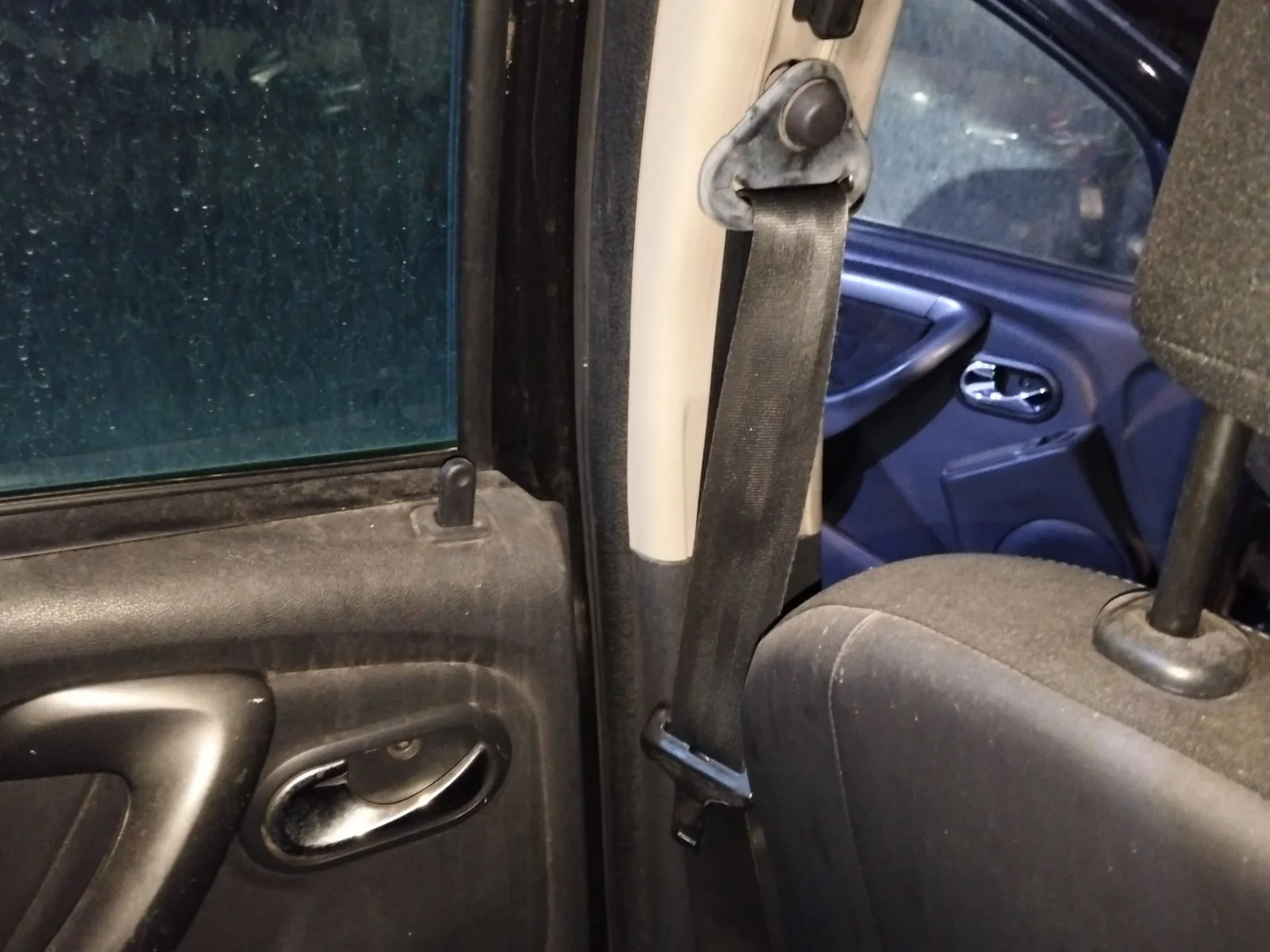 Foto de CINTURON SEGURIDAD DELANTERO IZQUIERDO DACIA DUSTER I 1.2 16V TCE CAT (125 CV / 92 KW) referencia 8200751266