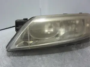 Foto de FARO IZQUIERDO RENAULT LAGUNA II (BG0) 1.9 dCi Diesel CAT (101 CV / 74 KW) referencia 8200002845 foto 9
