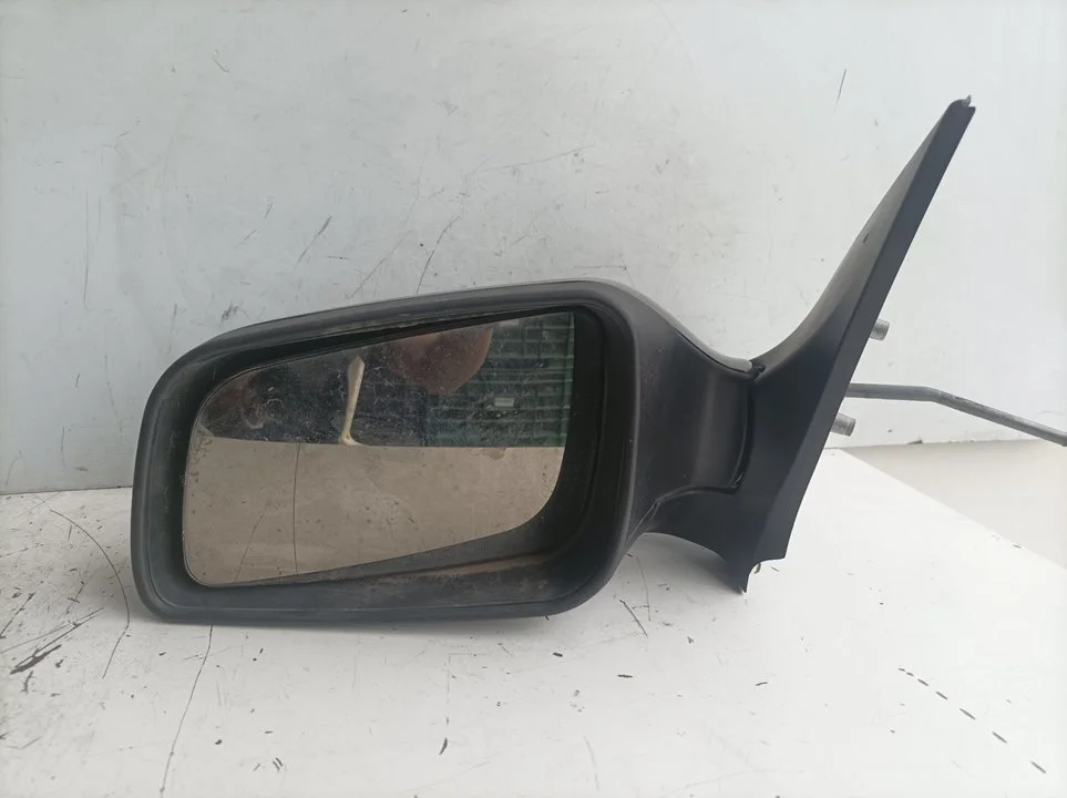 Foto de RETROVISOR IZQUIERDO OPEL ASTRA G BERLINA 2.2 16V DTI CAT (Y 22 DTR / L50) (125 CV / 92 KW) referencia 014168