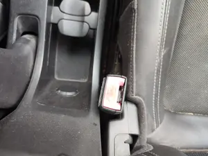 Foto de ENGANCHE CINTURON DELANTERO DERECHO CHEVROLET CRUZE 2.0 Diesel CAT (163 CV / 120 KW)