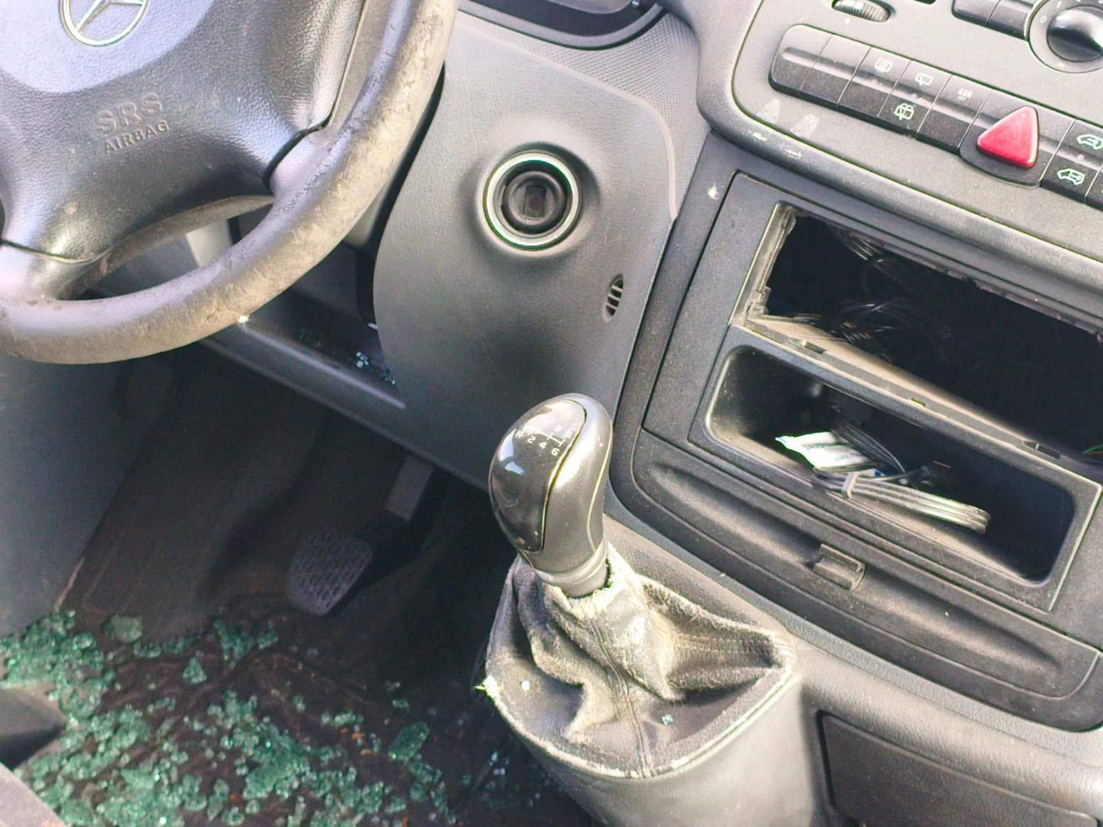 Foto de CAJA CAMBIOS MERCEDES-BENZ VITO MIXTO (639) 2.1 CDI CAT (109 CV / 80 KW)