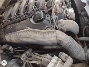 Foto de CAJA FILTRO AIRE BMW SERIE 5 BERLINA (E60) 3.0 Turbodiesel CAT (218 CV / 160 KW)