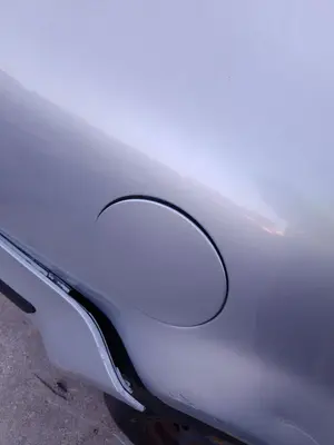 Foto de TAPA EXTERIOR COMBUSTIBLE VOLKSWAGEN PASSAT BERLINA (3B3) 1.9 TDI (131 CV / 96 KW)