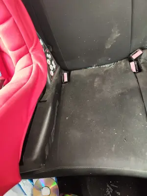 Foto de ENGANCHE CINTURON TRASERO DERECHO RENAULT MEGANE III BERLINA 5P 1.5 dCi Diesel FAP (110 CV / 81 KW)
