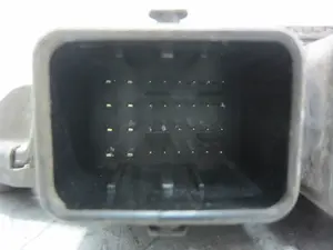 Foto de CENTRALITA MOTOR UCE FORD FIESTA (CBK) 1.4 TDCi CAT (68 CV / 50 KW) referencia 3S6112A650LC foto 4