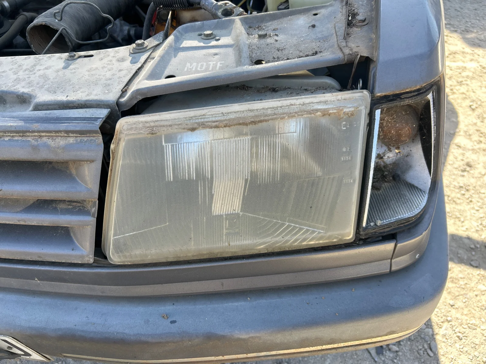 Foto de FARO IZQUIERDO PEUGEOT 309 1.6 (88 CV / 65 KW)