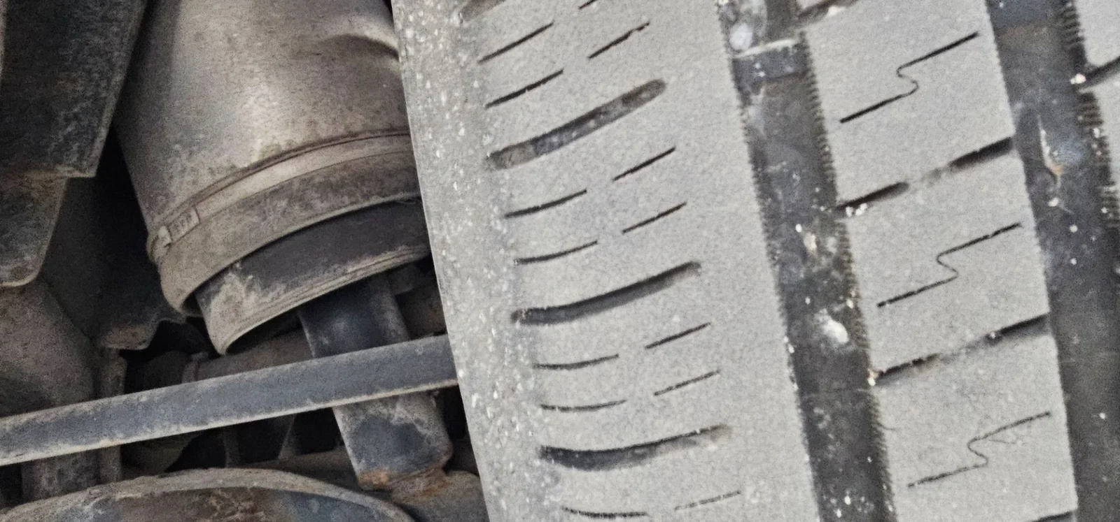 Foto de BRAZO SUSPENSION TRASERO DERECHO LAND ROVER RANGE ROVER SPORT 3.6 TD V8 (272 CV / 200 KW)
