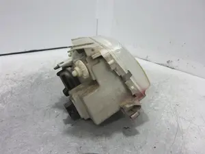 Foto de FARO DERECHO VOLKSWAGEN POLO III (6N1) 1.4 (60 CV / 44 KW) referencia 96249600 foto 3