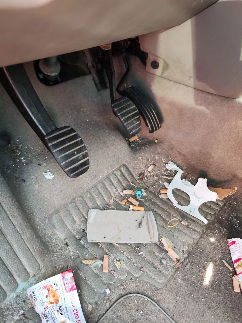 Foto de PEDAL EMBRAGUE RENAULT SCENIC II 1.5 dCi Diesel (101 CV / 74 KW) referencia 8200853424