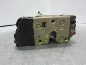 Foto de CERRADURA PUERTA TRASERA DERECHA PEUGEOT 307 BREAK / SW (S1)(04.2002) 2.0 HDi FAP CAT (107 CV / 79 KW) referencia 9138A4 foto 1