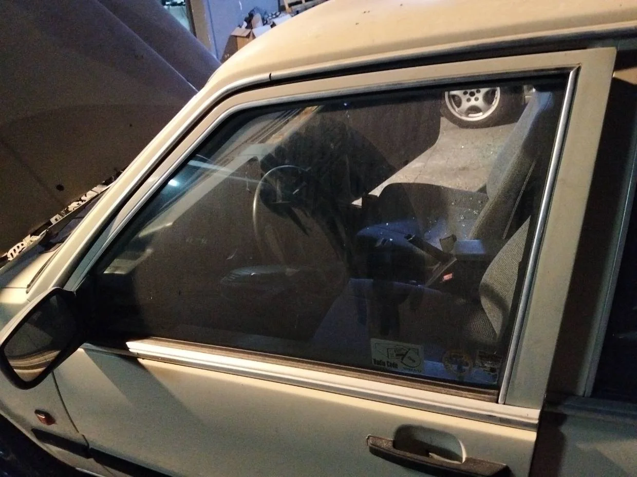 Foto de LUNA DELANTERA IZQUIERDA VOLVO SERIE 740 BERLINA/FAMILIAR