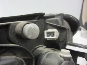 Foto de FARO DERECHO PEUGEOT 206 1.6 (88 CV / 65 KW) referencia 085501121R foto 5