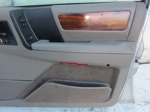 Foto de GUARNECIDO PUERTA DELANTERA DERECHA CHRYSLER JEEP GR.CHEROKEE (ZJ)/(Z) 5.2 V8 CAT (211 CV / 155 KW) foto 3