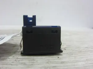 Foto de INTERRUPTOR BMW SERIE 5 BERLINA (E39) 2.8 24V CAT (193 CV / 142 KW) referencia 8363694 foto 2