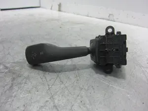 Foto de MANDO INTERMITENTES BMW SERIE 3 BERLINA (E46) 2.0 16V Diesel CAT (136 CV / 100 KW) referencia 8363662K