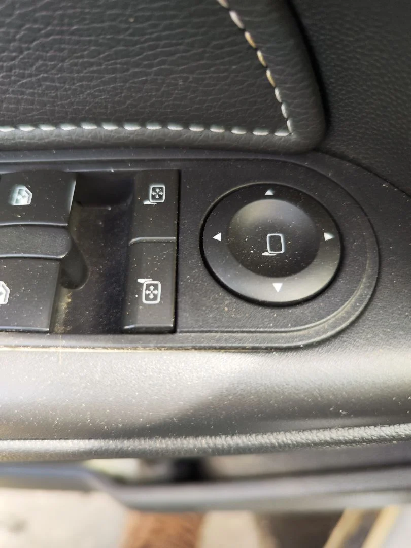 Foto de MANDO RETROVISOR OPEL ASTRA H BERLINA 1.7 16V CDTI (110 CV / 81 KW)